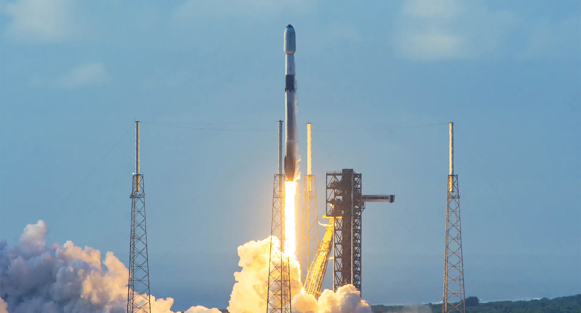 Driven by the dual engines of new energy and high-end manufacturing